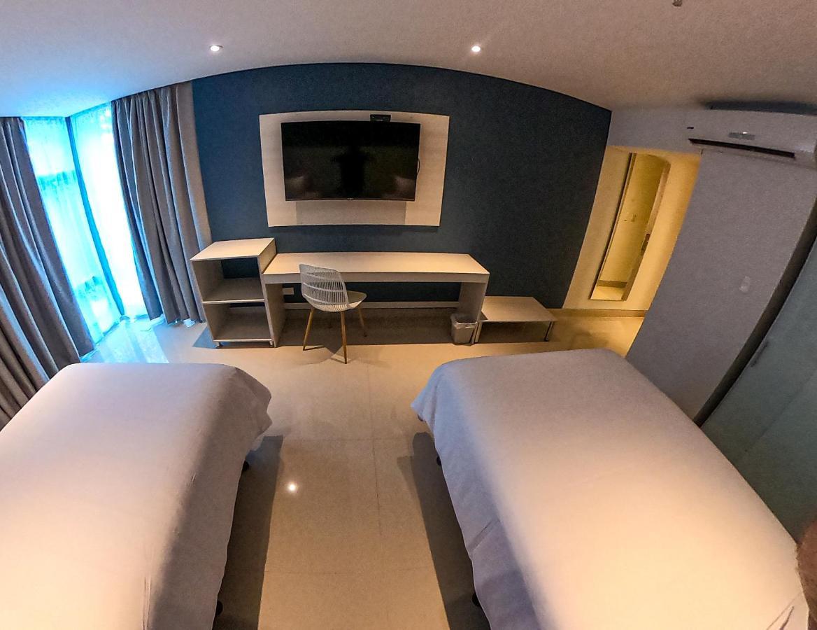 Manzur Hotel 4*