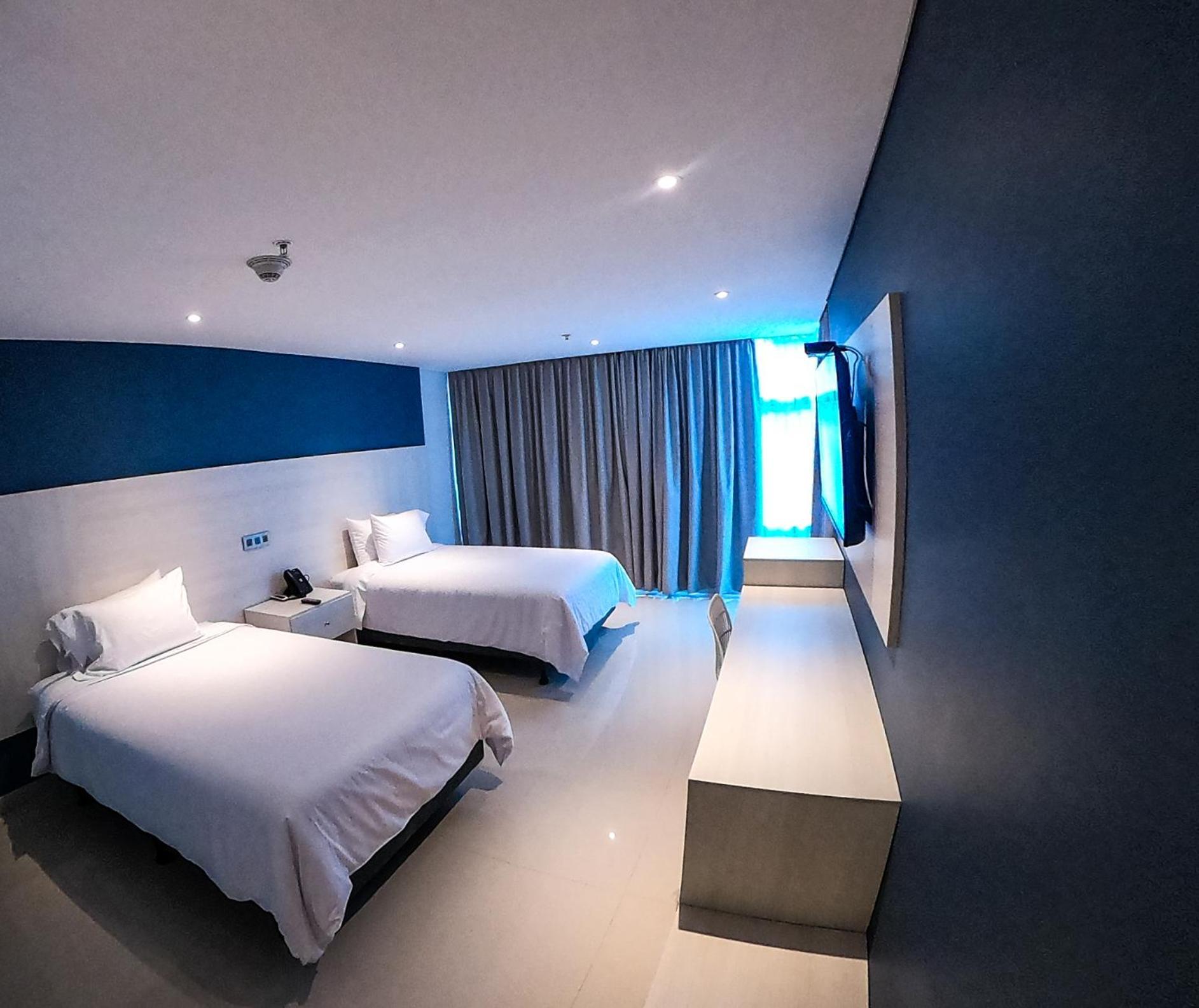 Hotel Manzur 4*