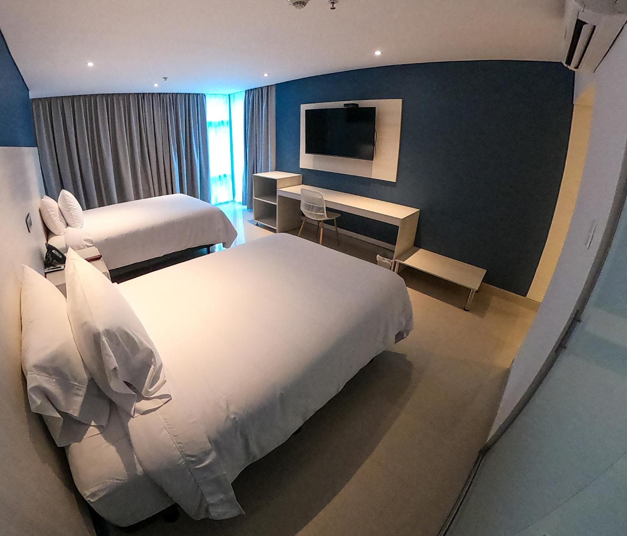 Hotel Manzur 4*